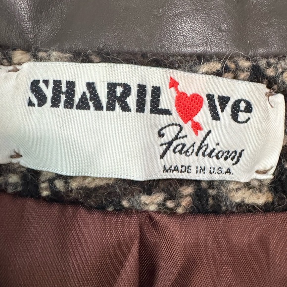 Vintage 1960s Shari Love Union Made Wool Coat with Leather Collar - Picture 8 of 11